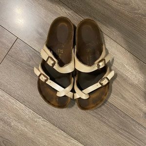 Cute Birkenstock’s!!